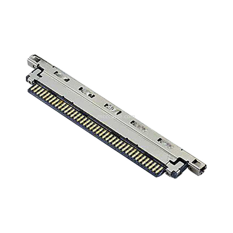 20679-030T-01 สายเคเบิลไมโครโคเอชชียล 0.4 มิลลิเมตร pitch เครื่องเชื่อมไมโครโคเอชียลชนิดการจับคู่แนวราบ