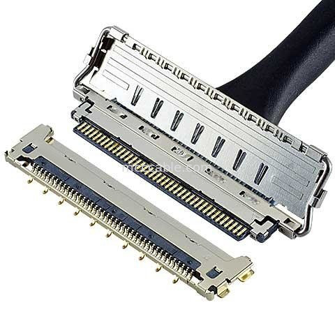 20679-030T-01 สายเคเบิลไมโครโคเอชชียล 0.4 มิลลิเมตร pitch เครื่องเชื่อมไมโครโคเอชียลชนิดการจับคู่แนวราบ
