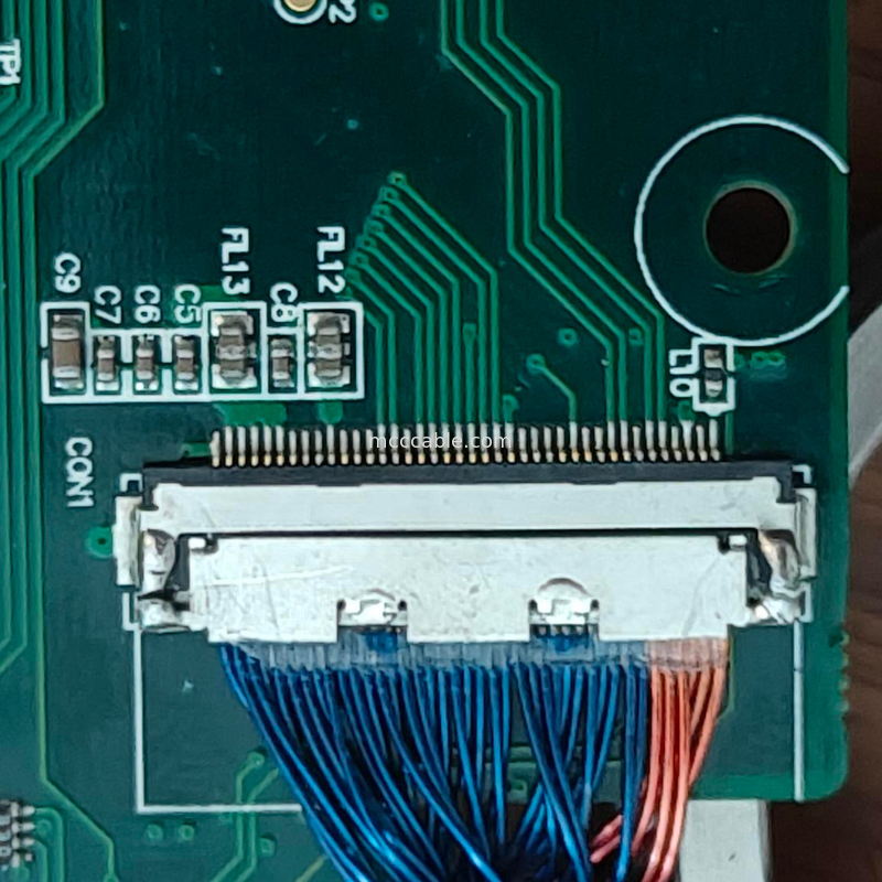 สาย LVDS Micro Coaxial Cable ความยาวที่กําหนดเอง 0.4mm 20453z-030 SD ถึง 20347 ด้วยล็อคกลไก