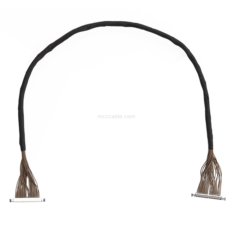 32 Pin Micro Coaxial Cable 0.3mm Pitch 20496-032T-40 Lvds Cable สําหรับ Drone เครื่องเชื่อม 32P