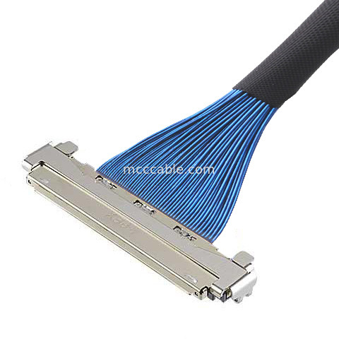 MICRO COAX CABLE 30P 20878-030T-01 สายไฟฟ้า LVDS แบบไมโครโคเอชเชียล พร้อมเครื่องป้องกัน EMC และล็อคกลไก
