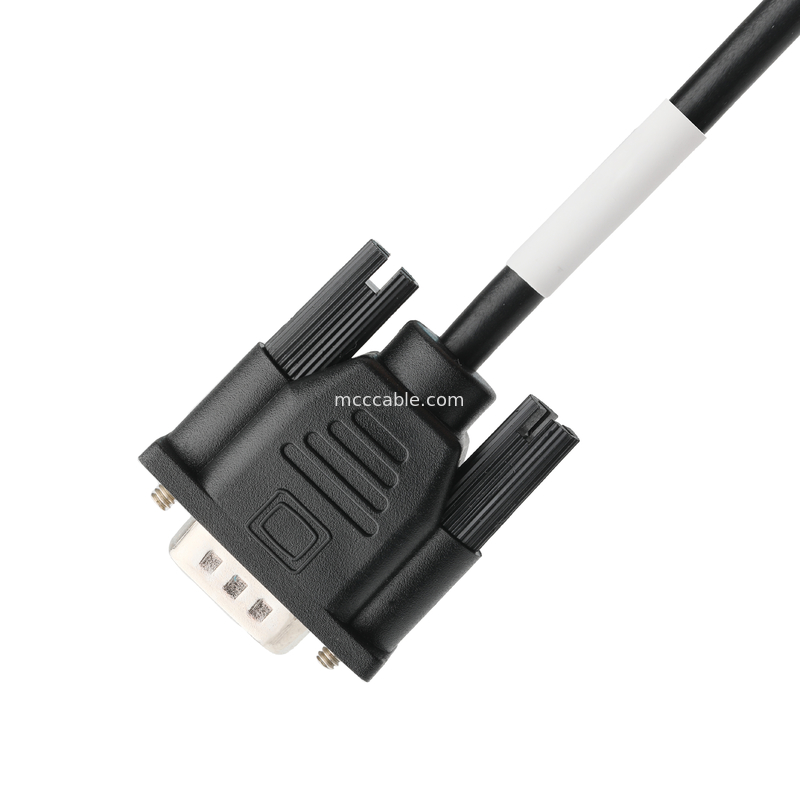 D-SUB-9Pin ชาย SOLDER TYPE หัวยางสีขาว เปลือกเคลือบไนเคิลกับ D-SUB-9Pin สายเชื่อมหญิง OEM / ODM