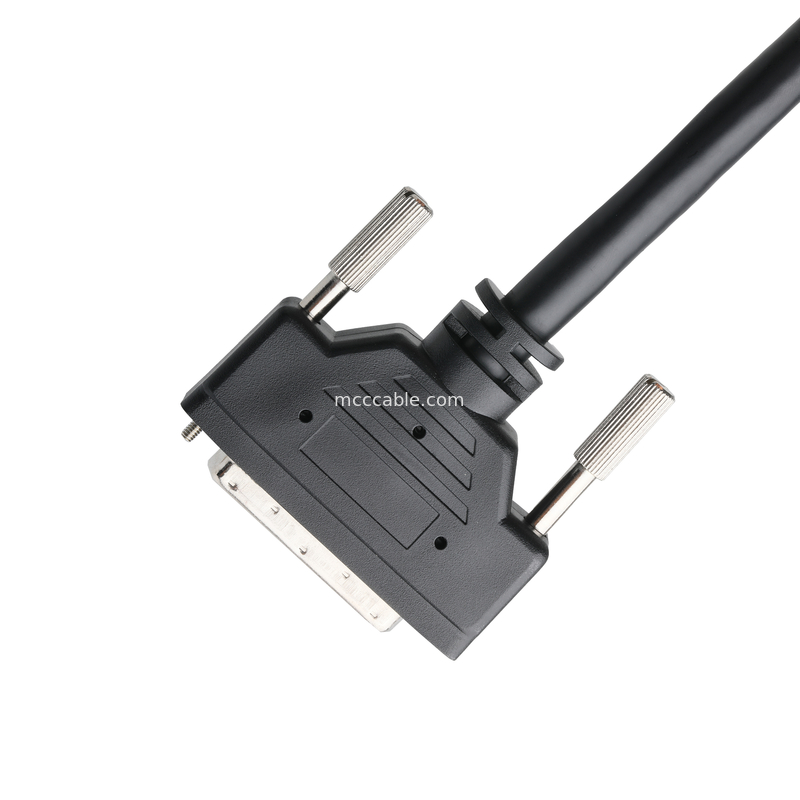 MDR 3M 50P เครื่องควบคุม CNC สายสัญญาณ 50 ปิน 2.5M 4M 5M สายสัญญาณส่งสัญญาณ OEM / ODM