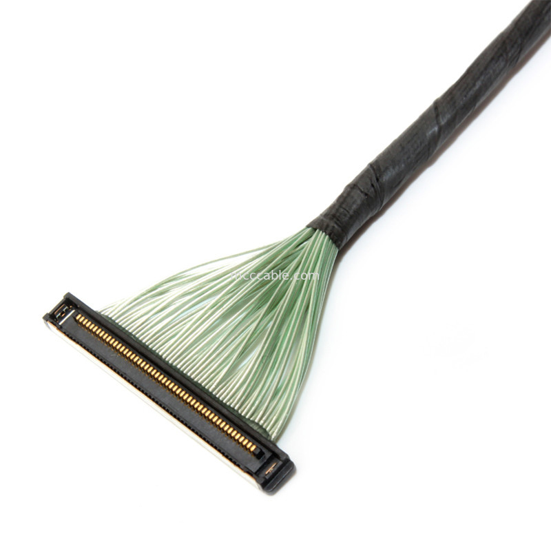 20373-R50T-06 การประกอบบ้าน เครื่องเชื่อม Micro Coax เครื่องเชื่อมสัญญาณภาพสาย OEN/ODM