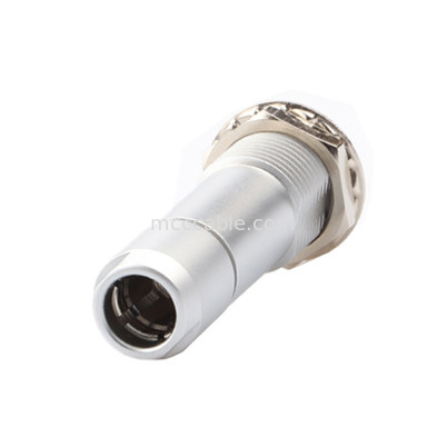 เครื่องเชื่อมวงกลมกันน้ําอุตสาหกรรม ซีรีส์ B Z10 6P หญิง ภายในห้อง Universal Double Nut Cable Clamp เพื่อแก้ไขสายไฟฟ้า